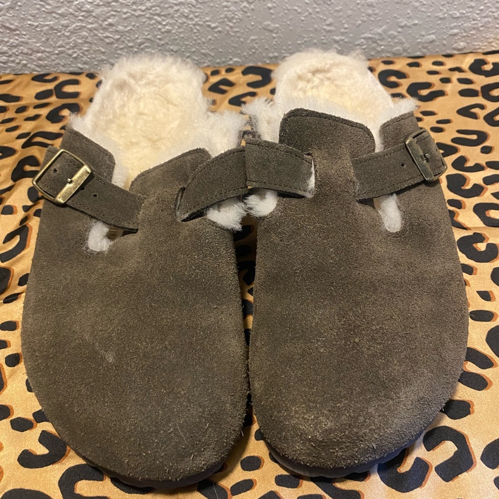 Birkenstock clogs - fur lined - size 9